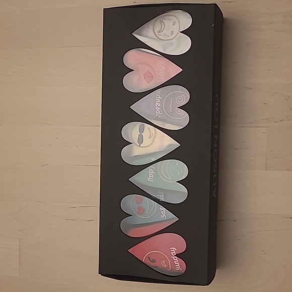 NWT Morgan Lane x Alison Lou Emoji Weekday Underware Set in Box Satin Feel RARE - Picture 16 of 17